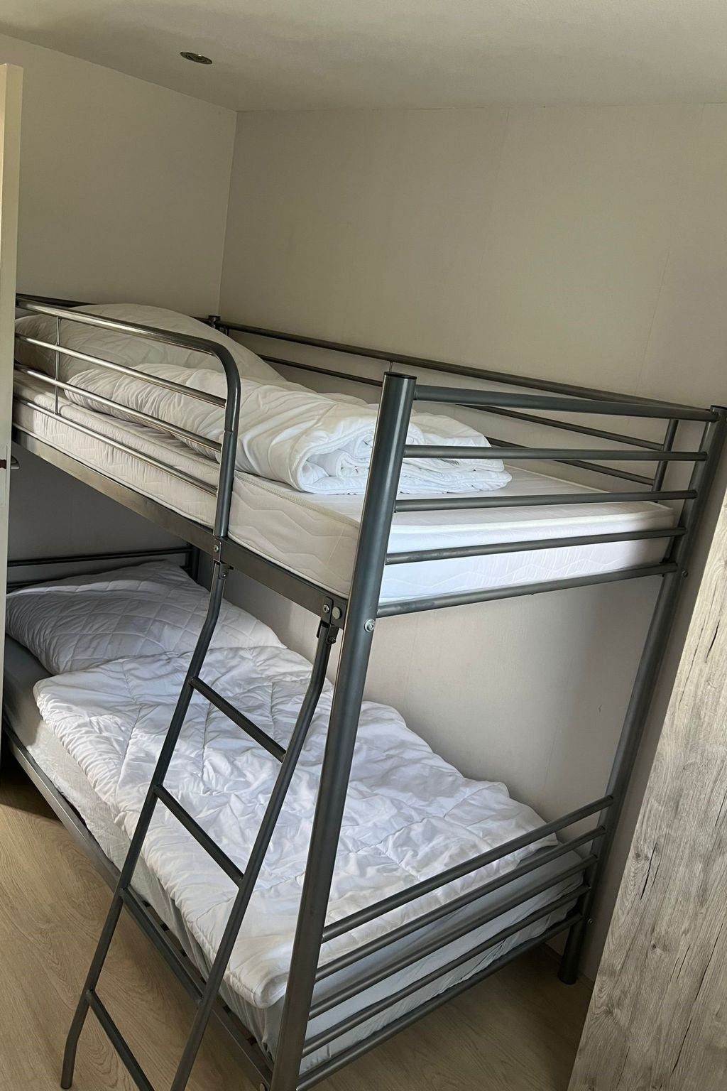 Guest house 460141 - Holiday property IJsselmeerkust - Vakantiehuis Charmantes Ferienhaus "Hilda" mit Terrasse