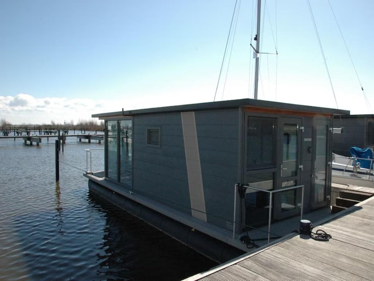 Verblijf 460339 - Vakantiewoning IJsselmeerkust - Boot zonder naam