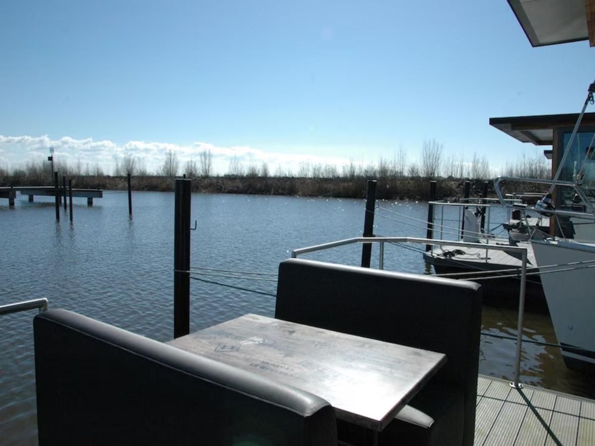 Verblijf 460339 - Vakantiewoning IJsselmeerkust - Boot zonder naam