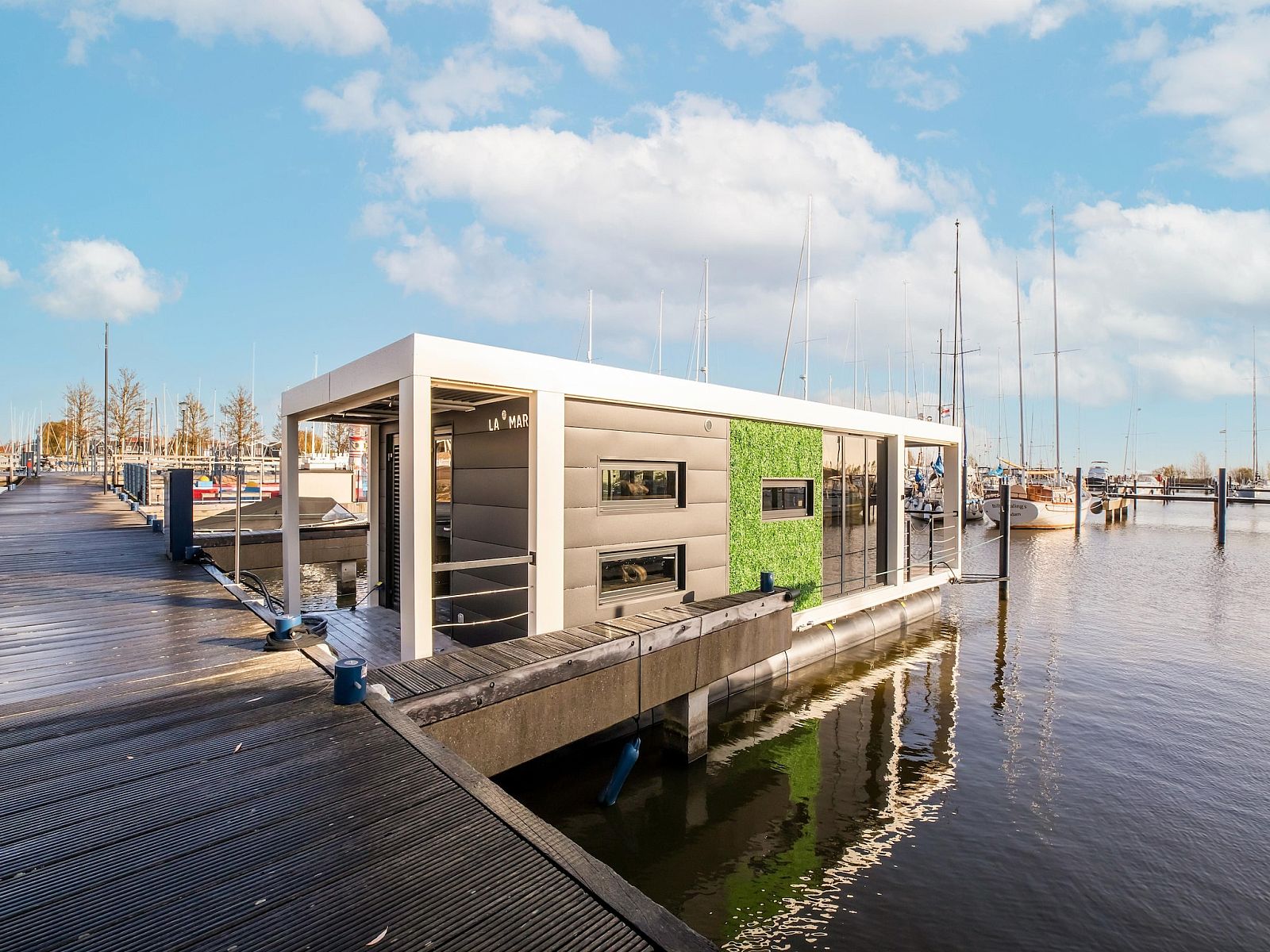 Guest house 460351 - Boat IJsselmeerkust - Marina Sunrise