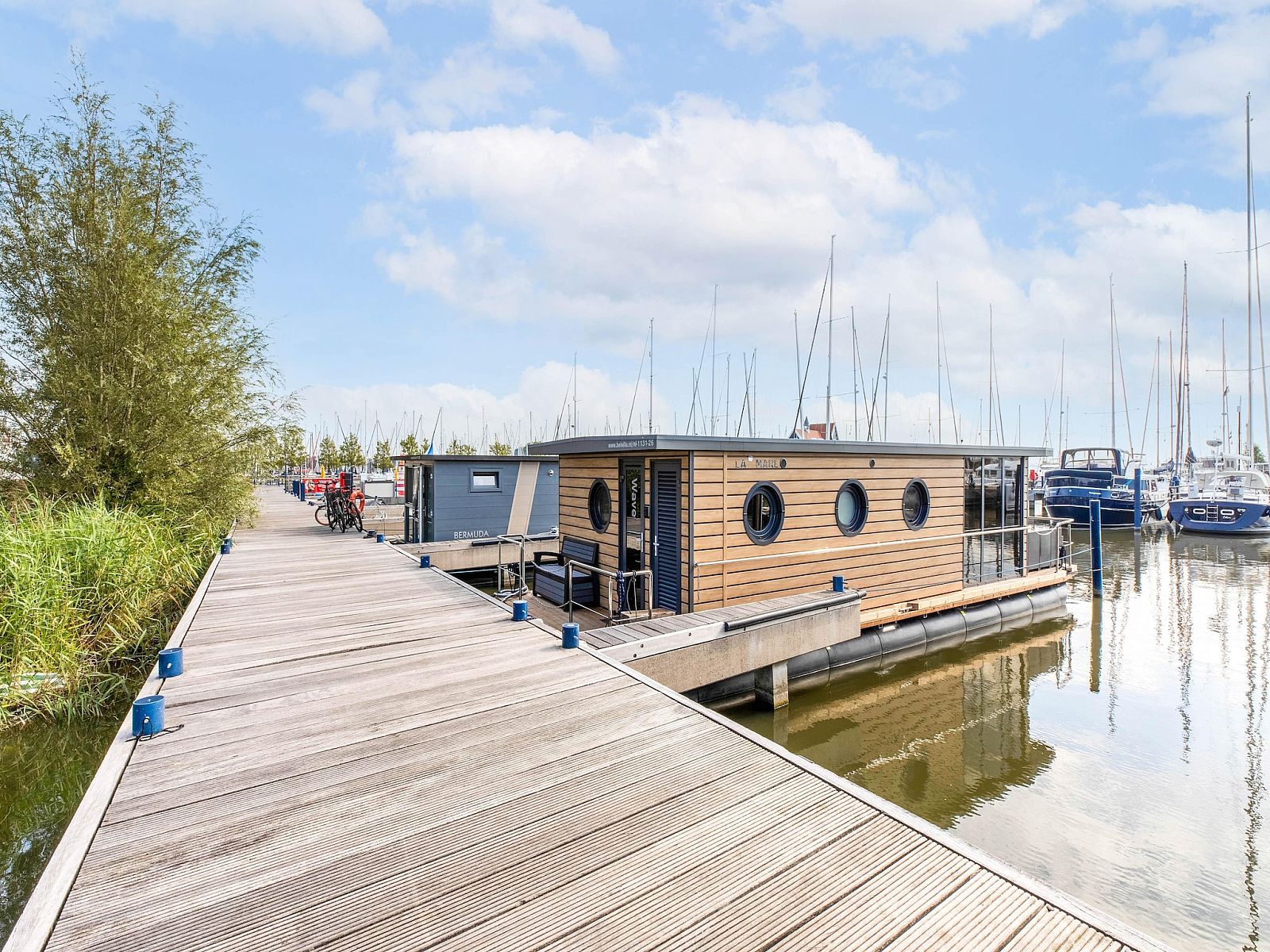 Guest house 460352 - Boat IJsselmeerkust - Wave