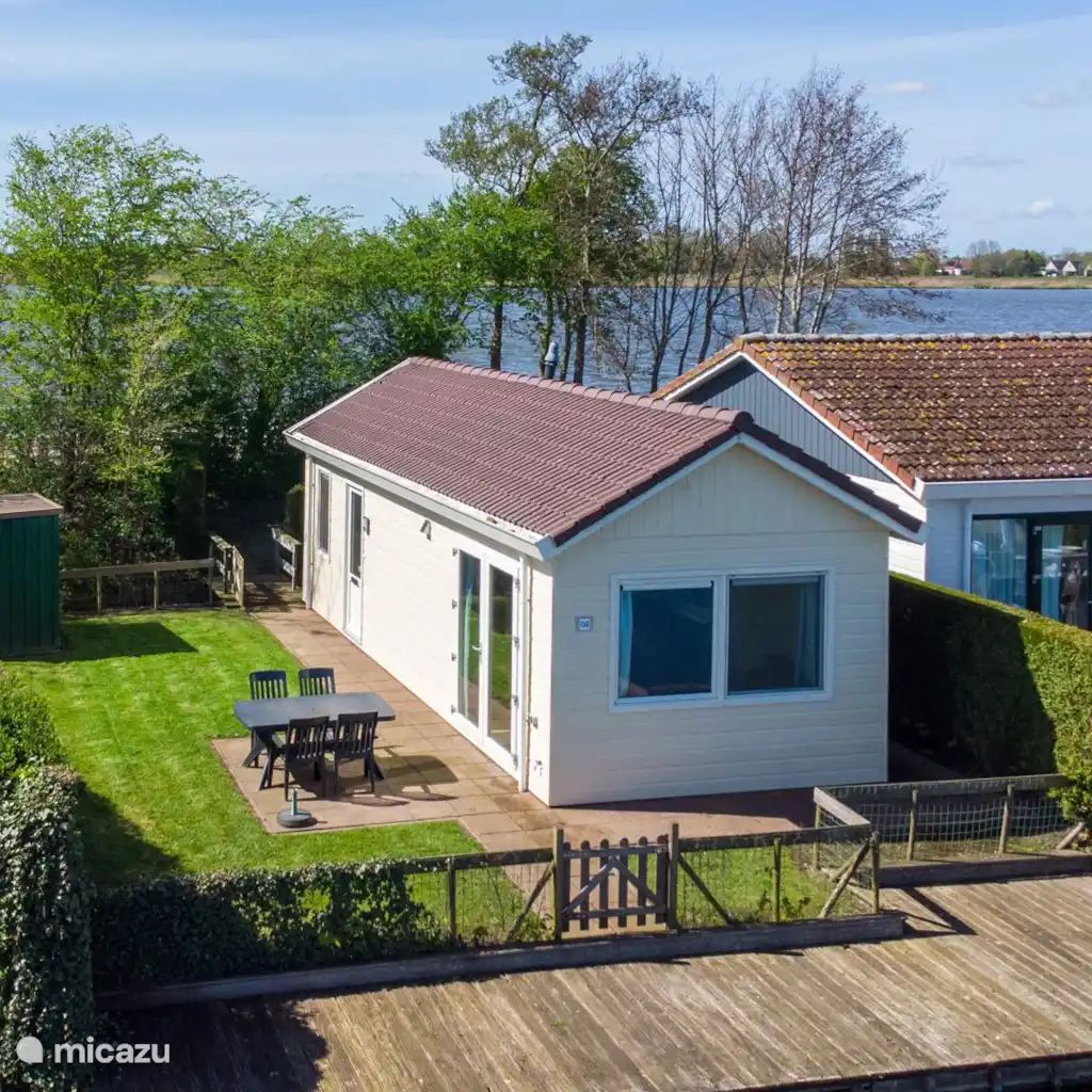 Guest house 460454 - Chalet IJsselmeerkust - Vlotvaren 3p. - Violenlaan 150