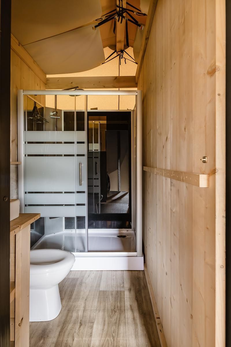 Verblijf 461621 - Tenthuis IJsselmeerkust - De Bos Tent | 4 Pers. | Kachel