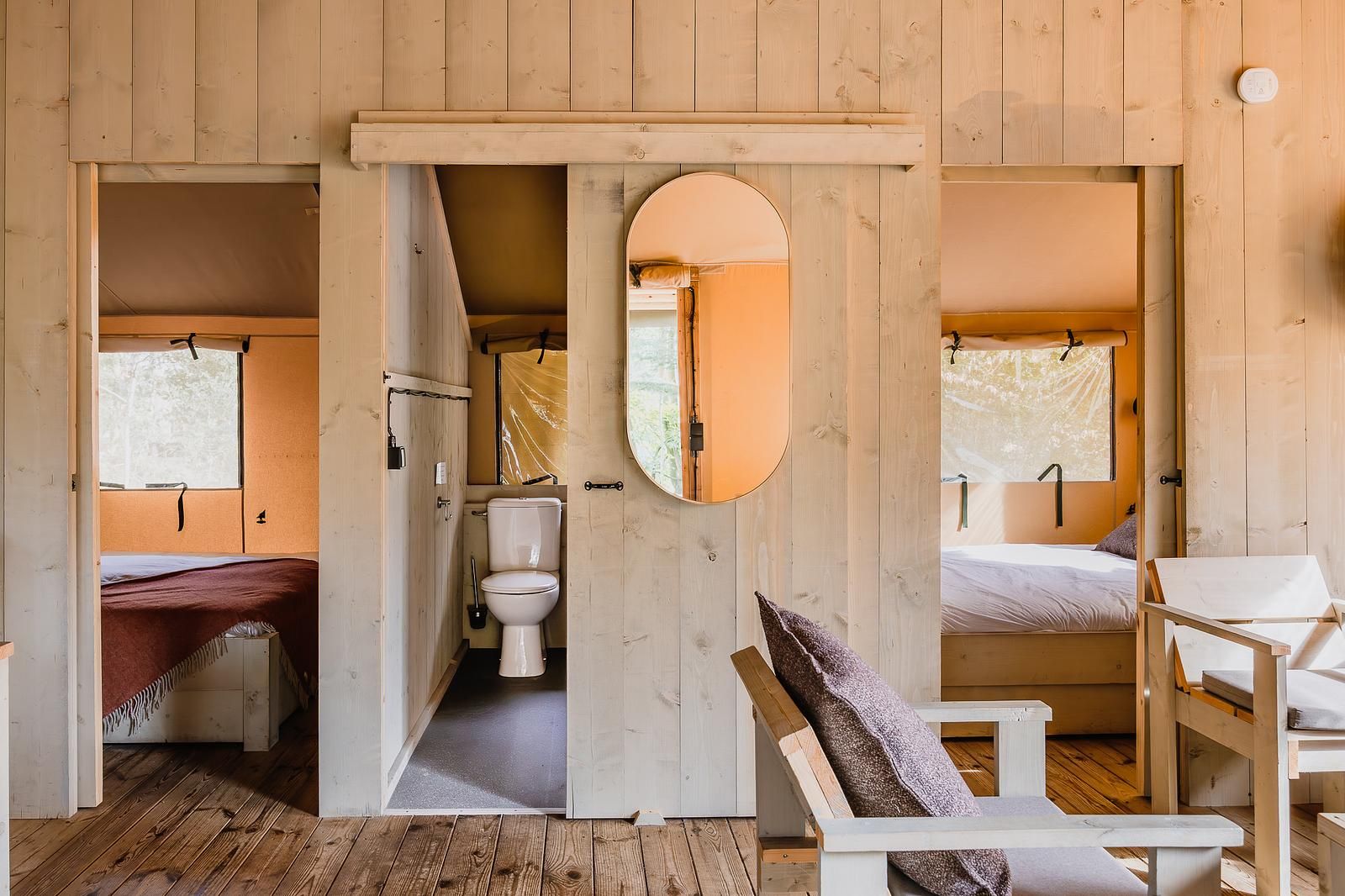 Verblijf 461622 - Tenthuis IJsselmeerkust - De Bosvilla | 8 Pers. | Kachel