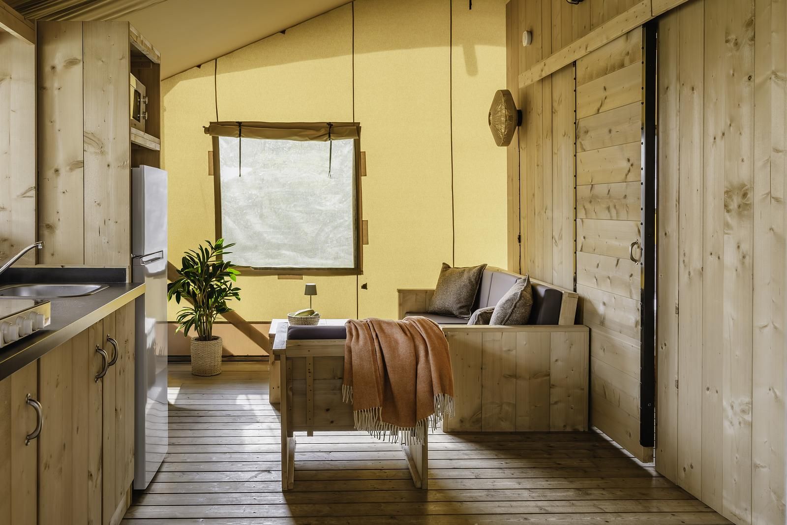 Verblijf 461624 - Tenthuis IJsselmeerkust - De Heide Tent | 6 Pers