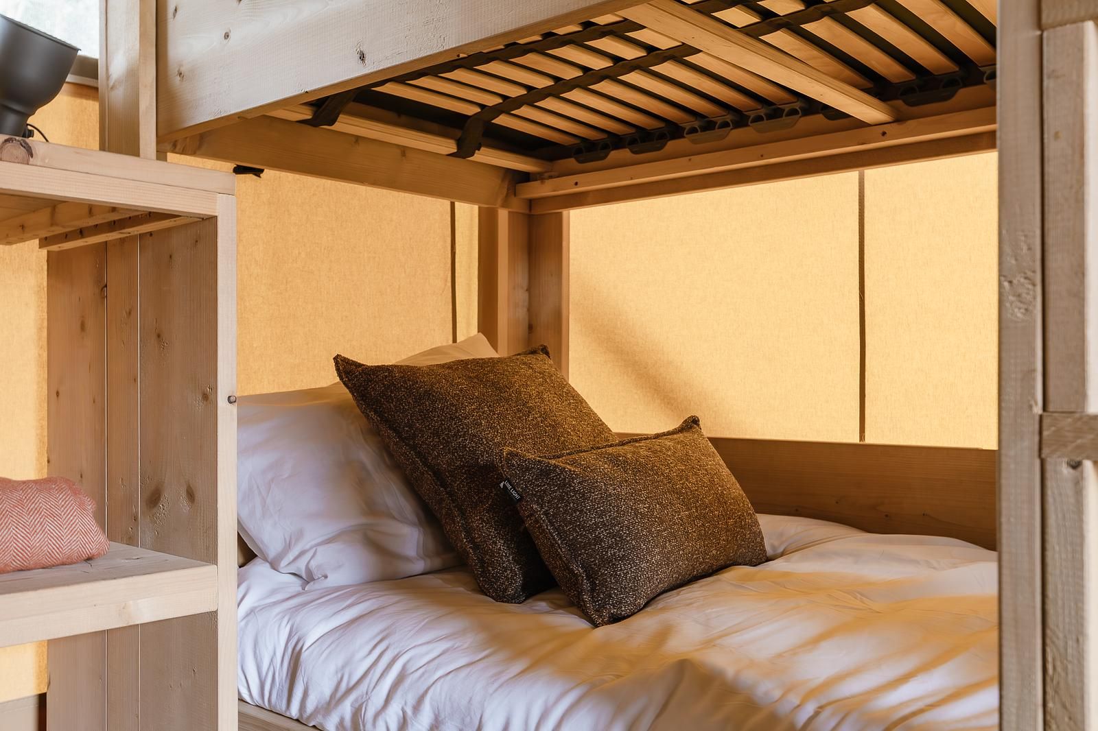 Verblijf 461624 - Tenthuis IJsselmeerkust - De Heide Tent | 6 Pers