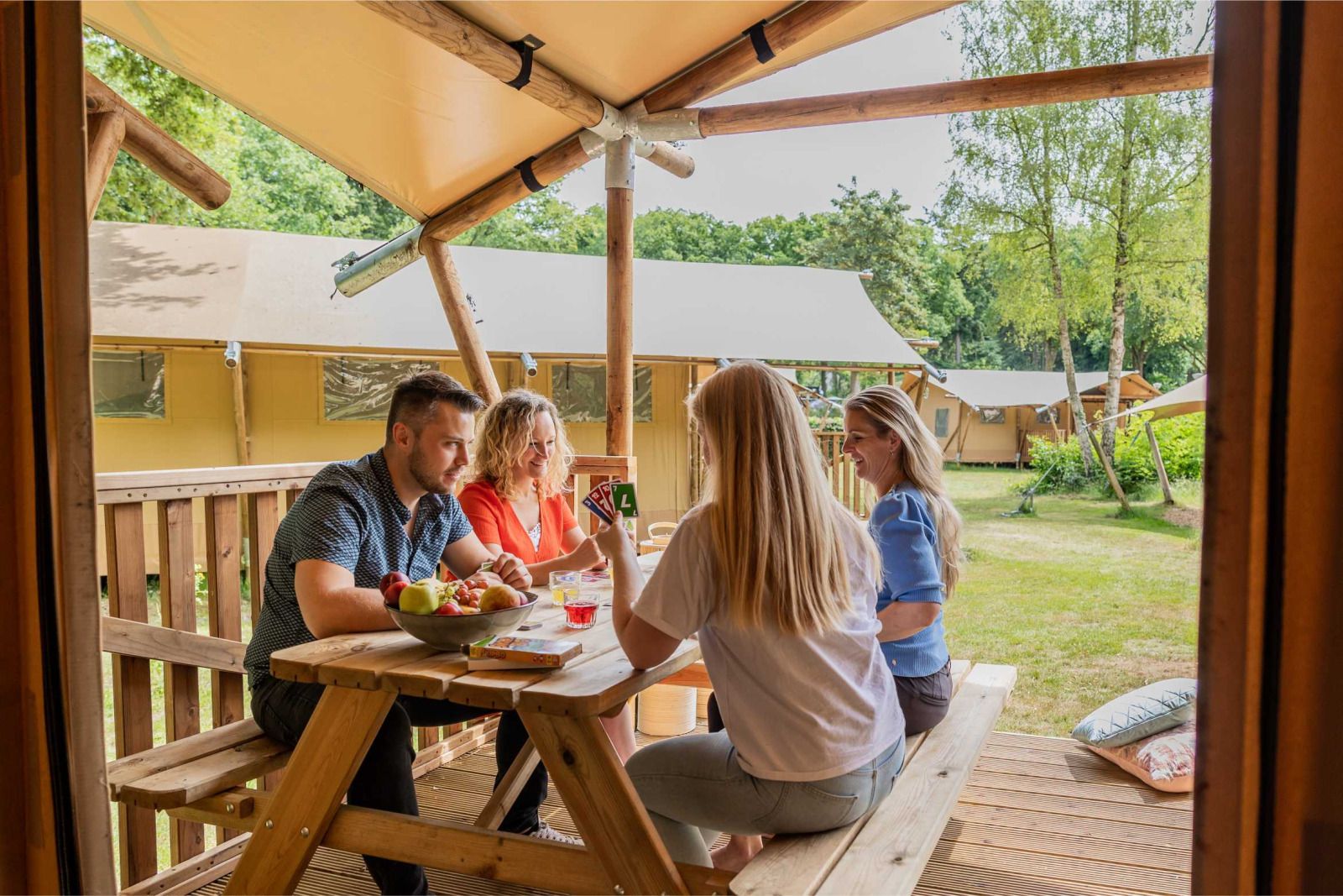Verblijf 461636 - Tenthuis IJsselmeerkust - De Stille Heide met Kachel & Hottub