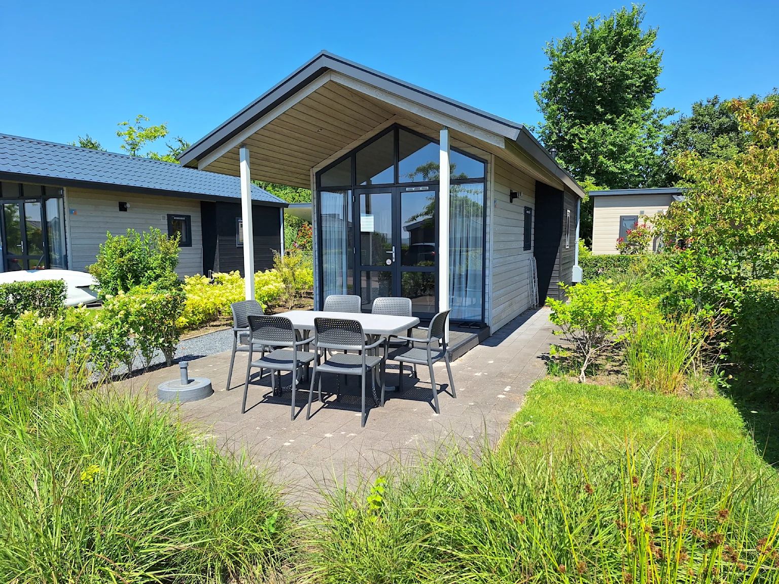 Freistehendes Haus in Bovenkarspel mit sonniger Terrasse, an der Kste des IJsselmeers in Nordholland gelegen, ideales Ferienhaus fr Naturliebhaber.