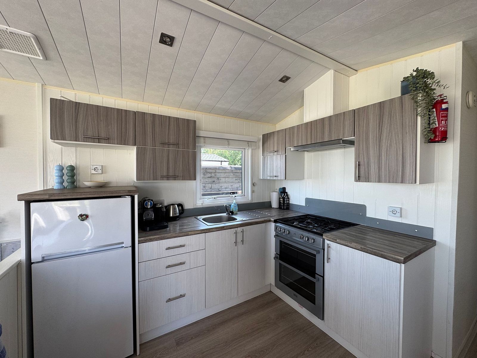 Verblijf 470729 - Vakantiewoning Waddenkust - Vakantiehuis Camping Zeezicht - Chalet 16