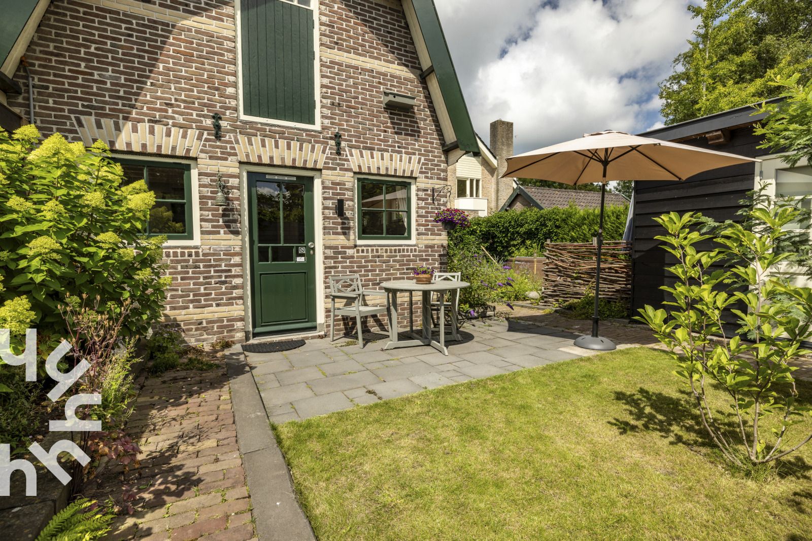 Fietsenstalling bij NH495 vakantiehuis, Sint-Pancras, Noord-Holland.