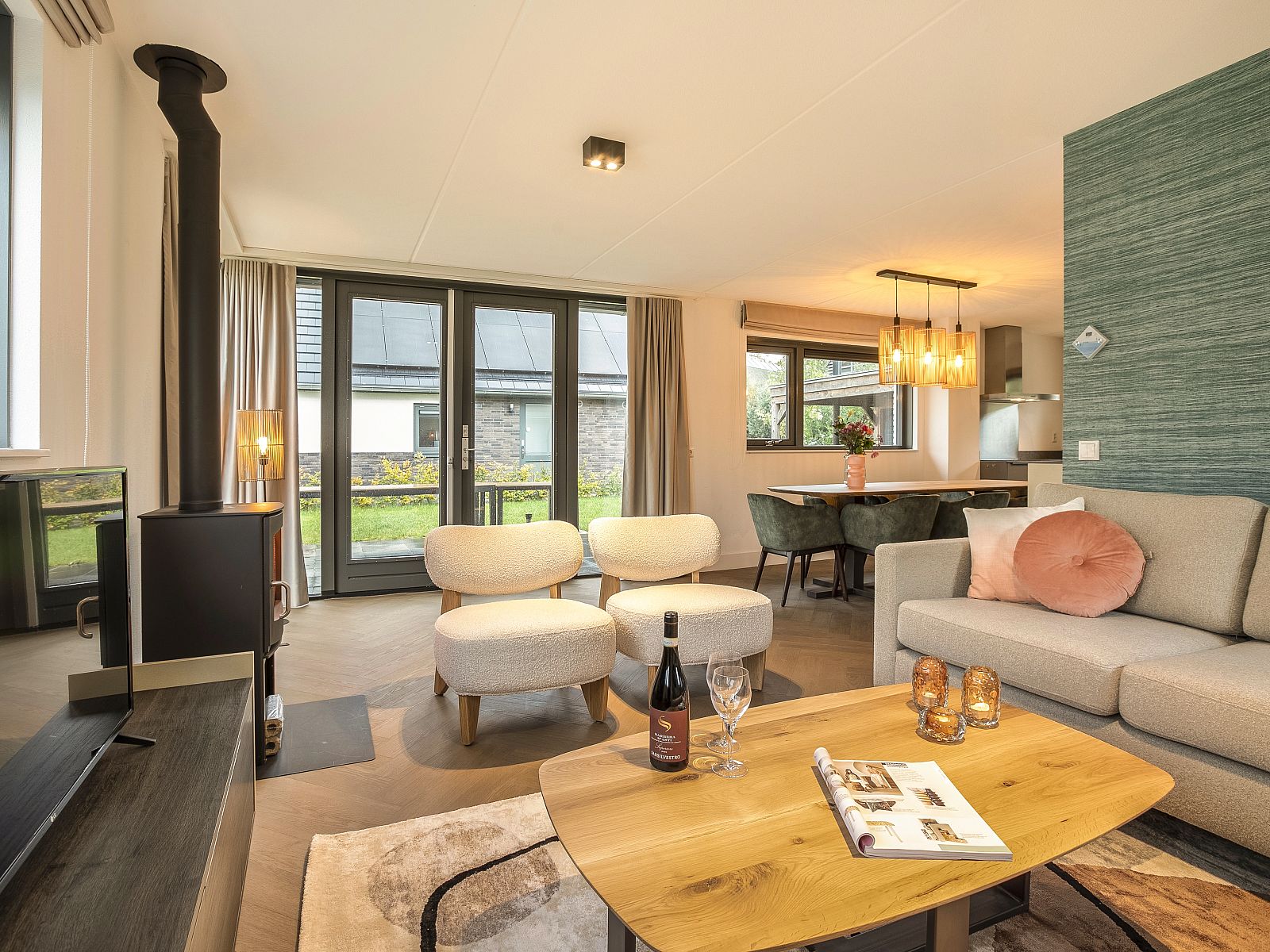 Guest house 4842151 - Bungalow Noord-Holland noord - 8-persoons woning | 8EL