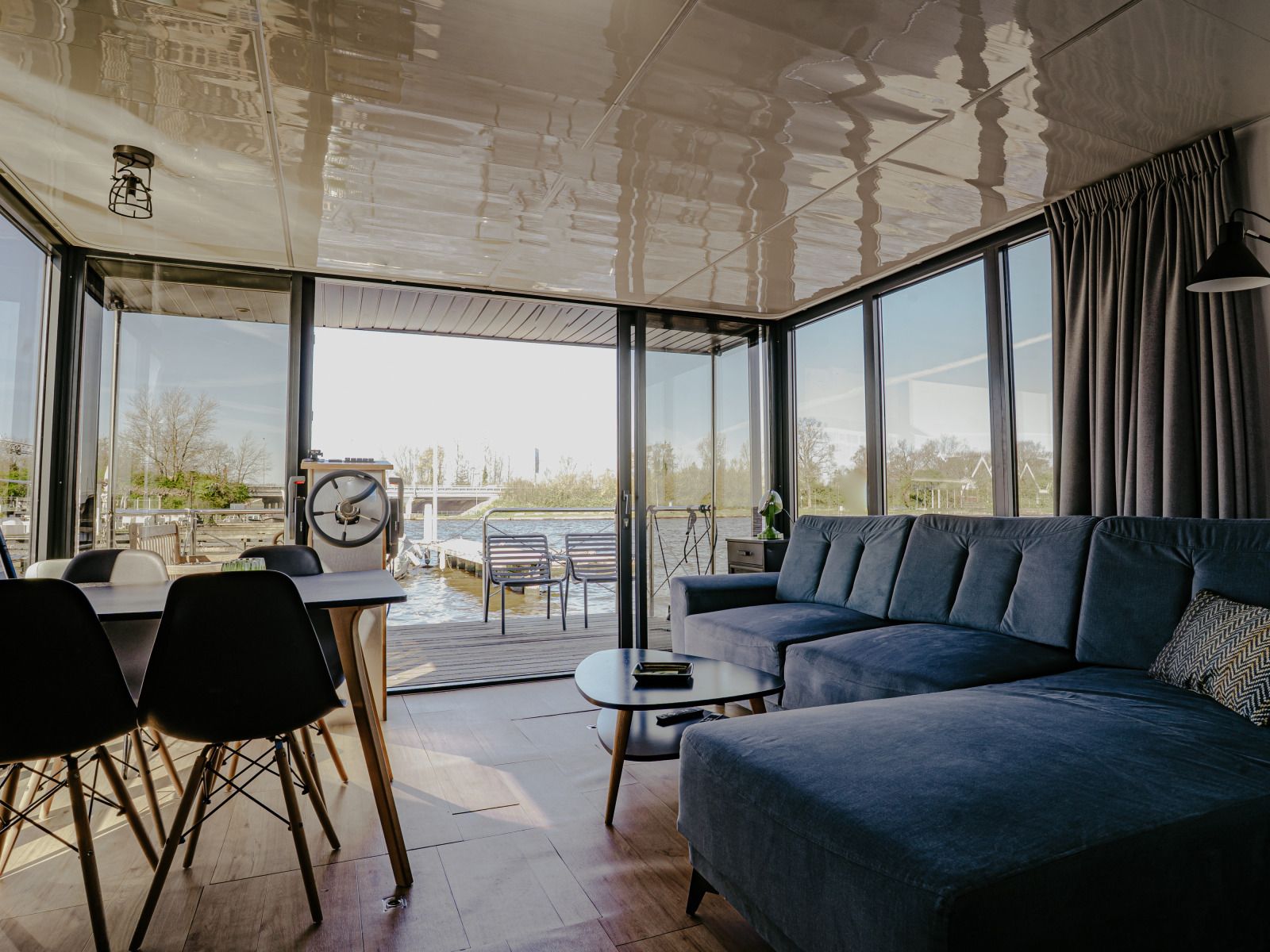 Verblijf 490614 - Vakantiewoning Noord-Holland midden - Houseboat Campi