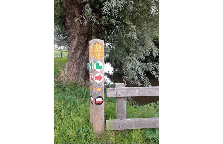 Walking route near Holiday home in Driehuizen, located in the green landscape of North Holland.