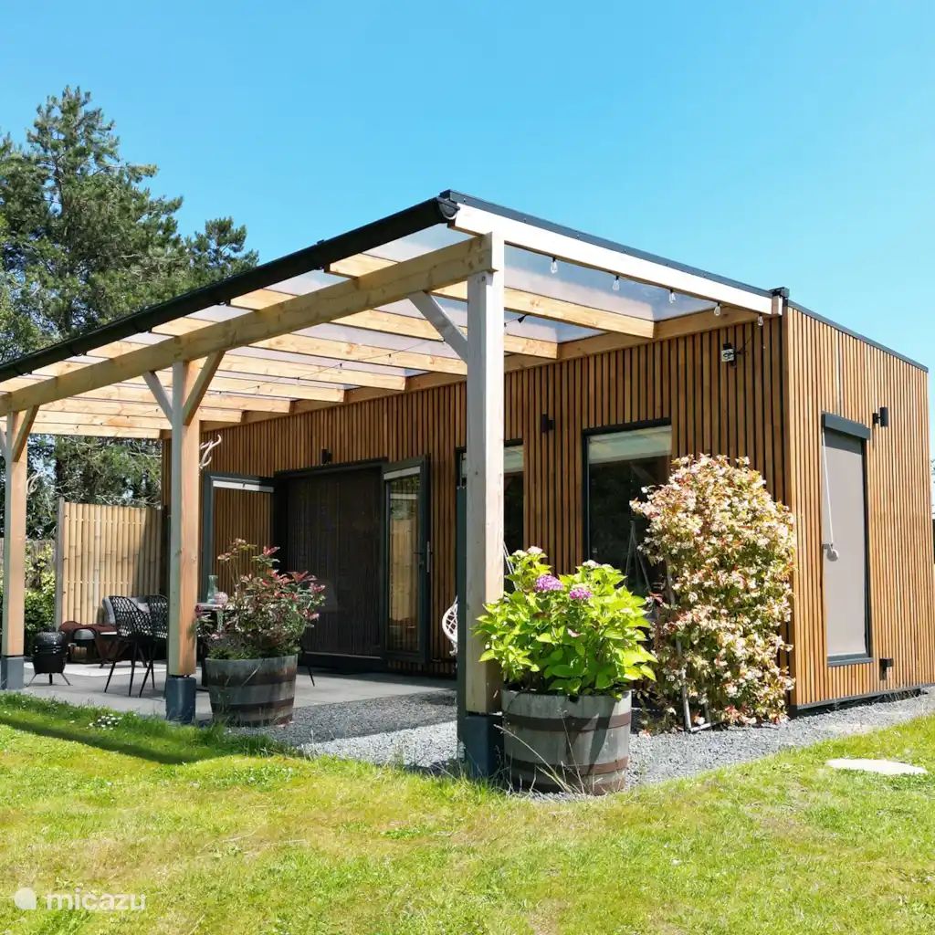 Guest house 495507 - Holiday property Noord-Holland midden - Tinyhouse Woody met sauna &amp; hottub