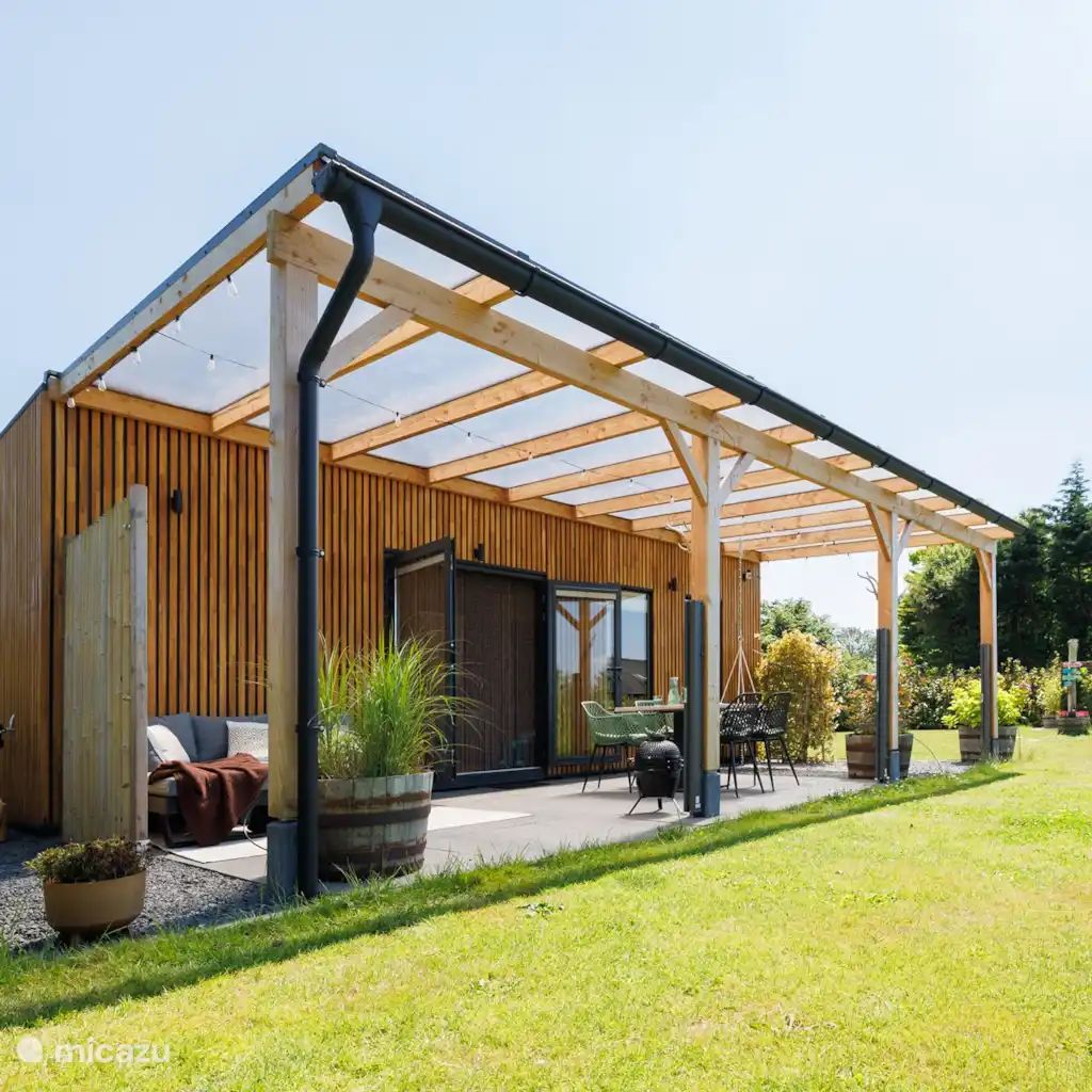 Guest house 495507 - Holiday property Noord-Holland midden - Tinyhouse Woody met sauna &amp; hottub