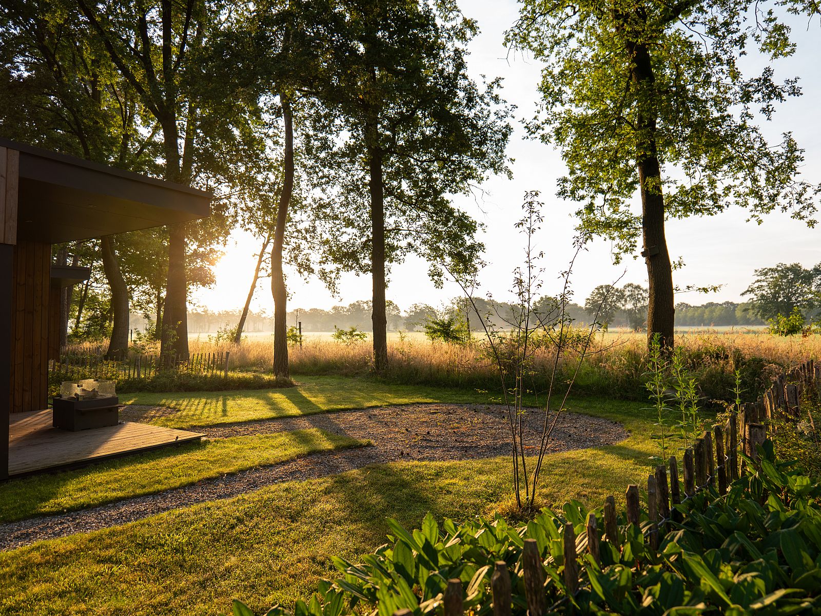 New property type: Bond series Wiltershaar, vacation home in Amsterdam with beautiful terrace and green surroundings in North Holland.