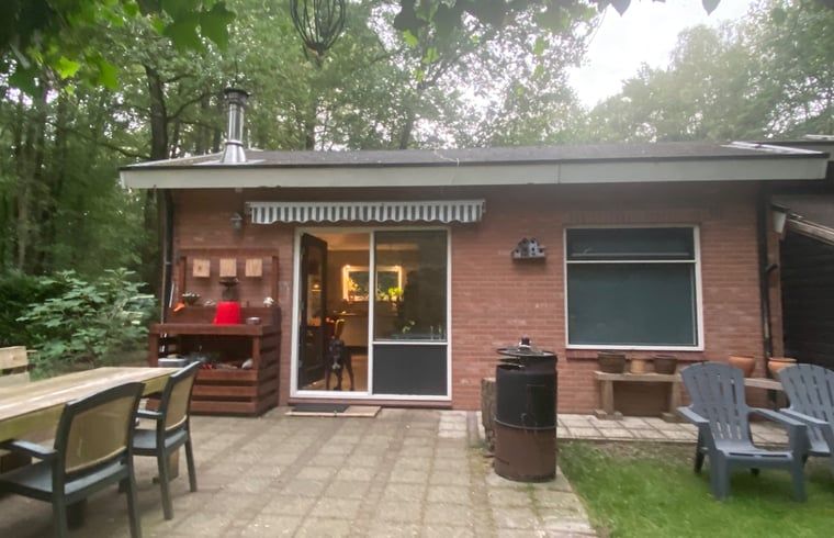 Terrasse im Cottage in Nutter, Ferienhaus in Nutter, Twente, ideal fuer Mahlzeiten im Freien.