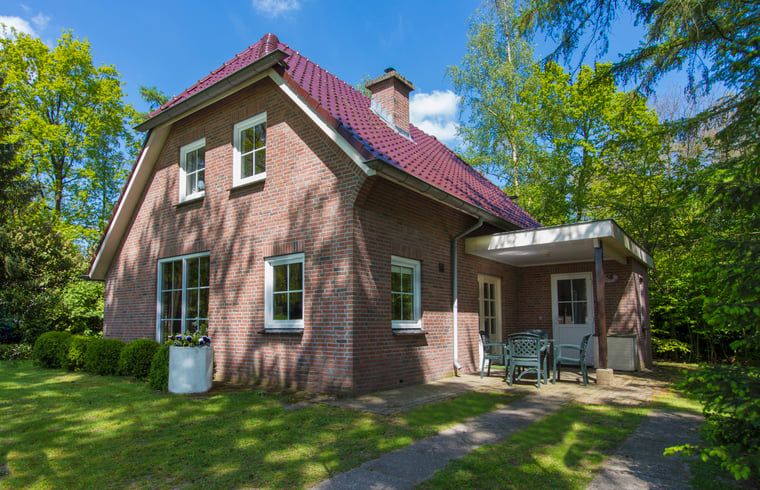 Geraeumiger Garten im Ferienhaus in Nutter, Twente, bietet Ruhe und Natur in Overijssel.
