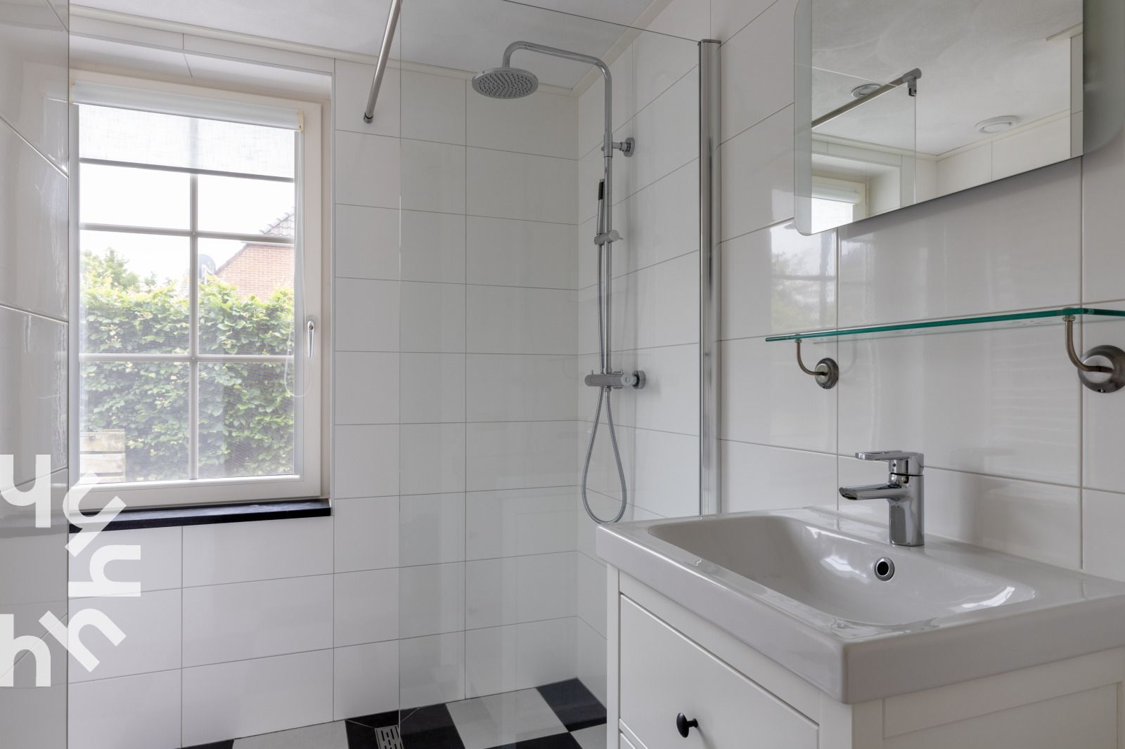 Luchtfoto van vakantiehuis OV404 in Den Ham, Twente met groene omgeving.