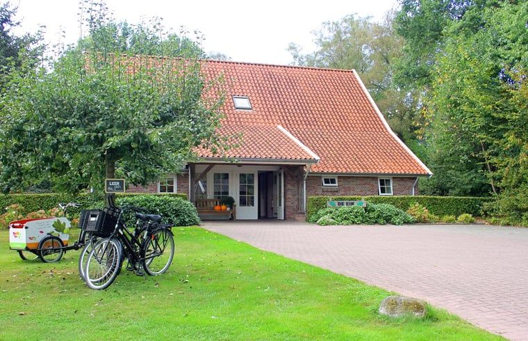 Ferienhaus in De Lutte, ein charmantes Ferienhaus in der gruenen Umgebung von De Lutte, Twente, Overijssel.