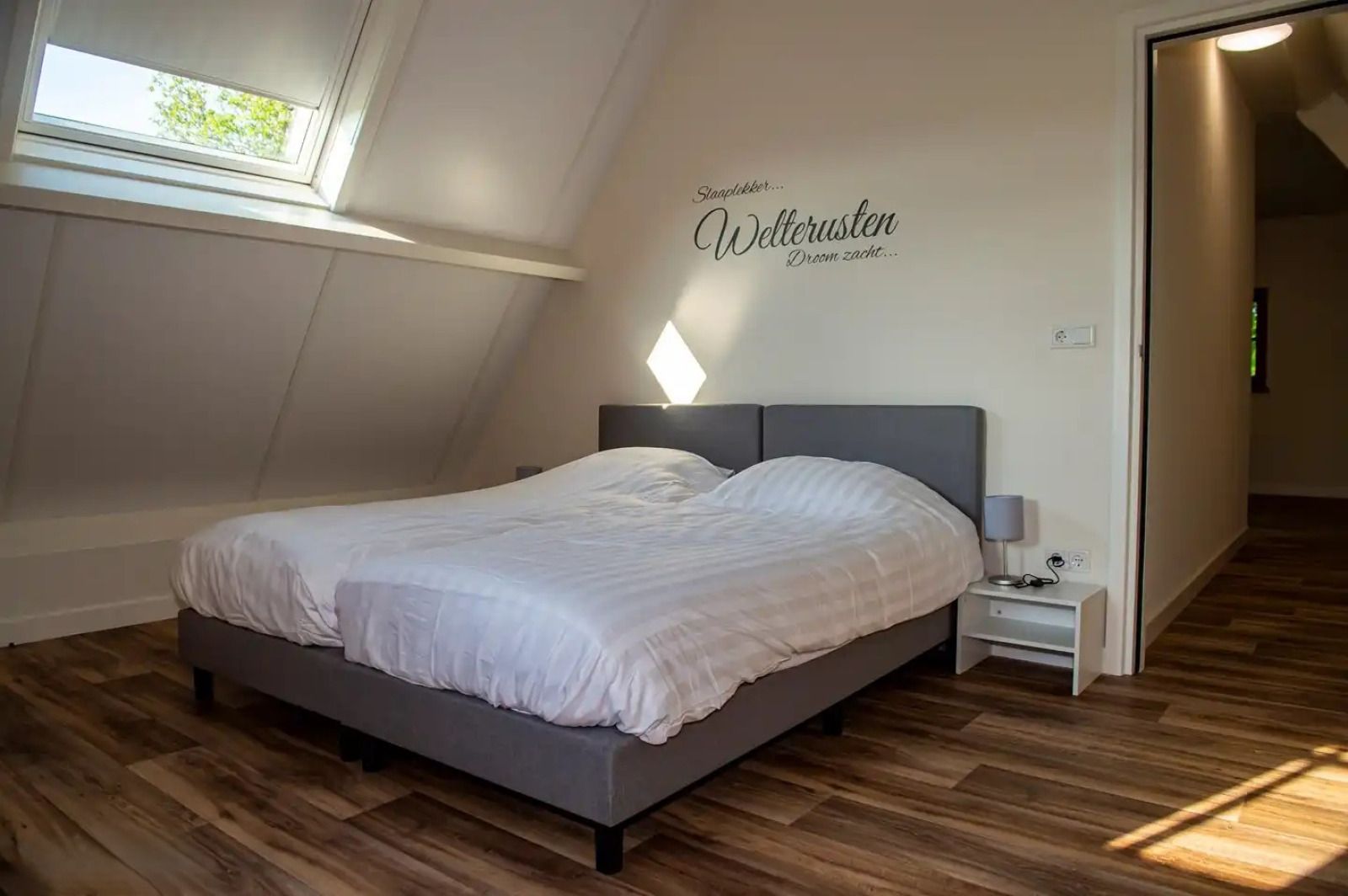 Vakantiehuis OV682 in Tilligte, Twente, bedekt met een laag sneeuw in de winter.