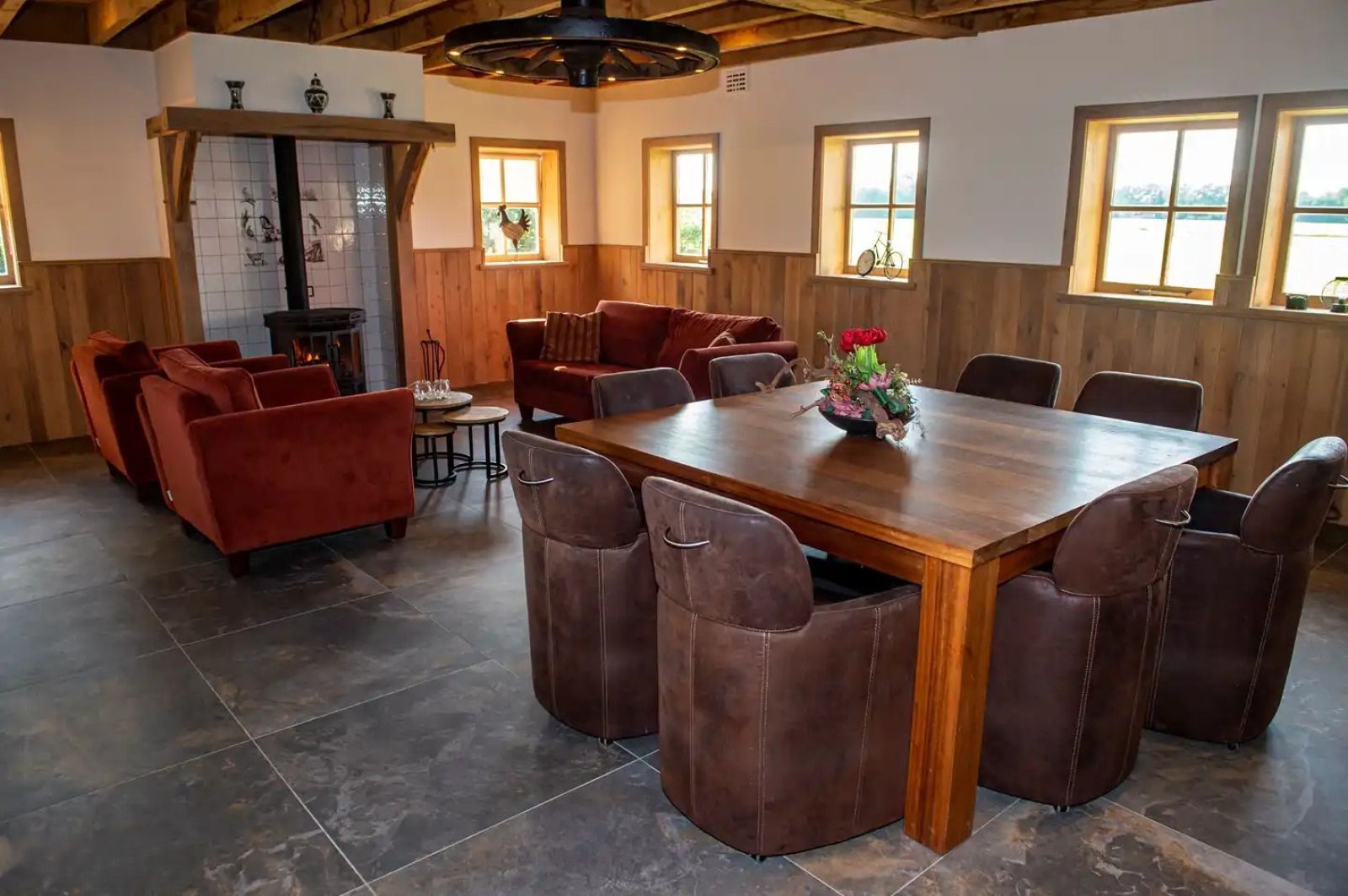 Volledig uitgeruste keuken in vakantiehuis OV682 in Tilligte, Twente, Overijssel.