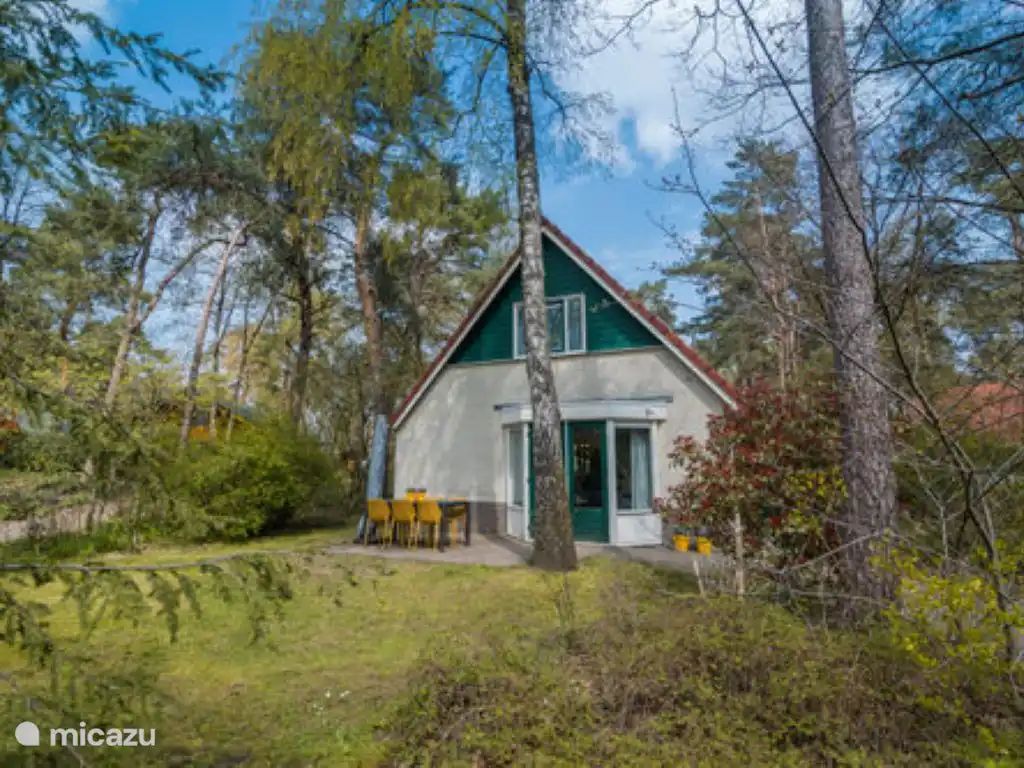 Verblijf 522953 - Vakantiewoning Twente - 4 persoons stenen bosvilla