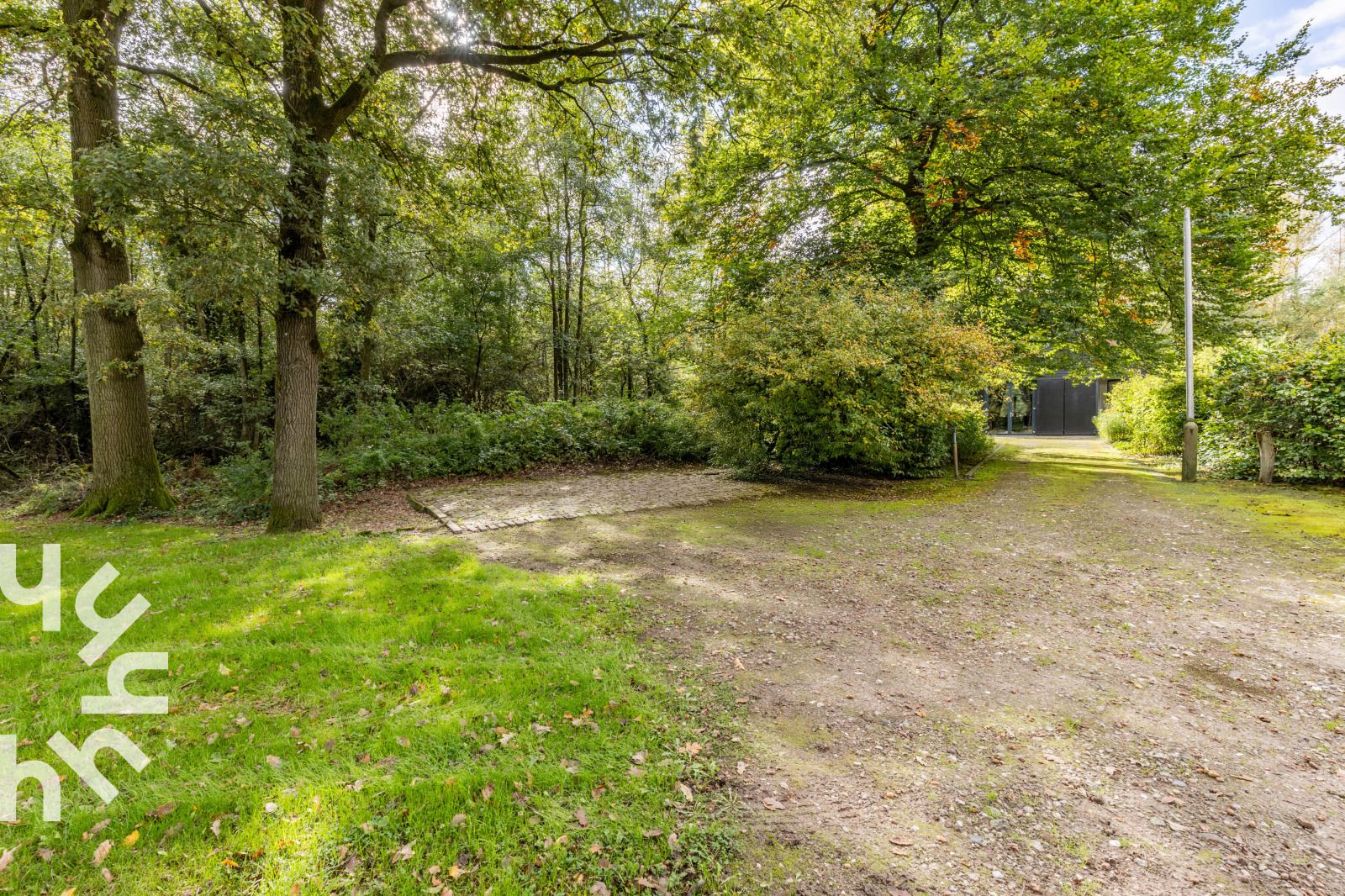 Kitchen corner in vacation home OV659, Enter, Twente with stylish details.