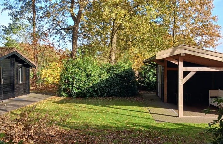 Vakantiehuisje in Albergen, Twente met ruime tuin en groene omgeving in Overijssel, perfect voor natuurliefhebbers.