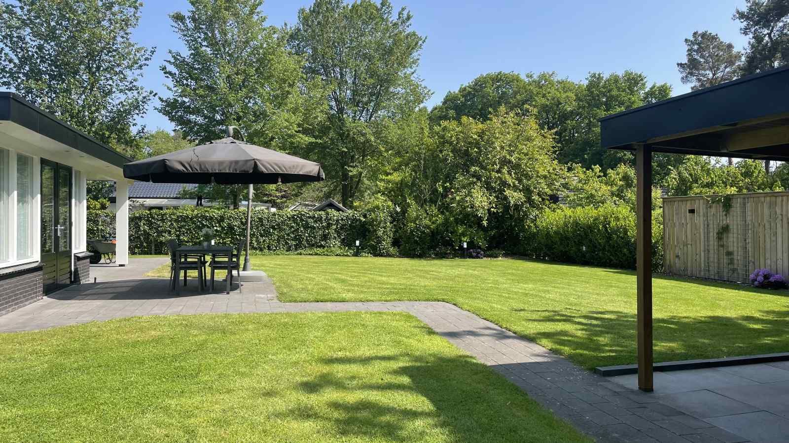 Malerischer Fluss bei DG630 Ferienhaus in Denekamp, Twente.