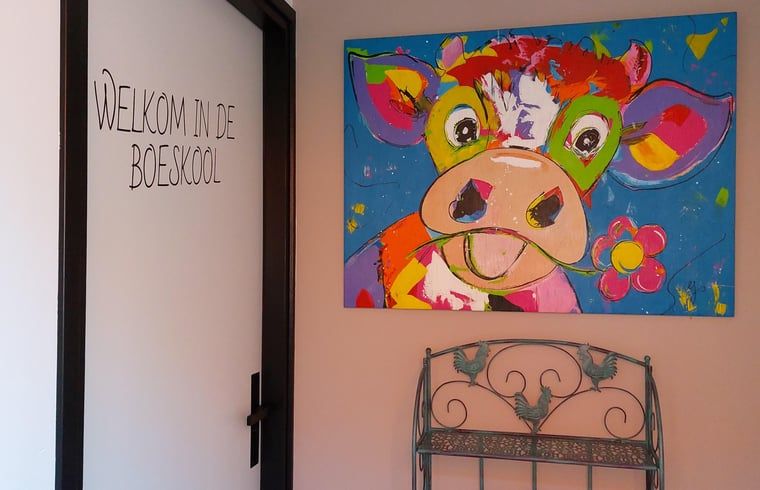 Colorful decoration in Holiday home in Denekamp, Twente, for a cheerful atmosphere in Overijssel.