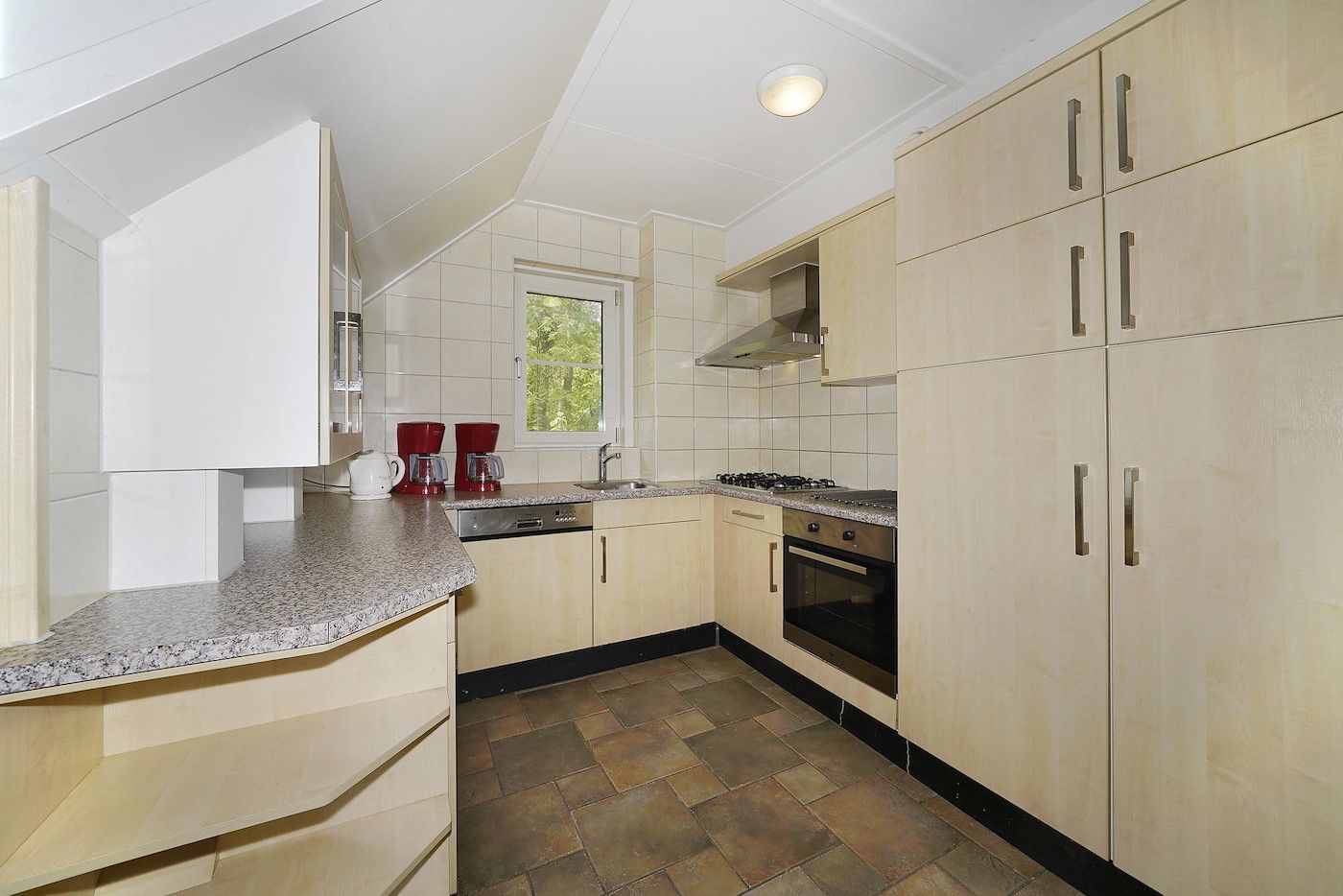 Moderne Kueche im Ferienhaus Familiehuus, Deurningen, Twente, komplett ausgestattet.