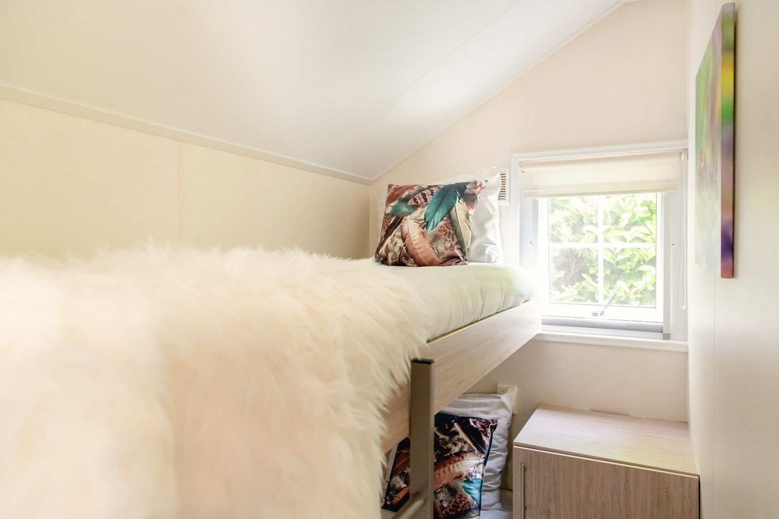 Fully equipped kitchen in Scandinavian lodge in Zuna, vacation home with modern facilities in Twente, Overijssel.