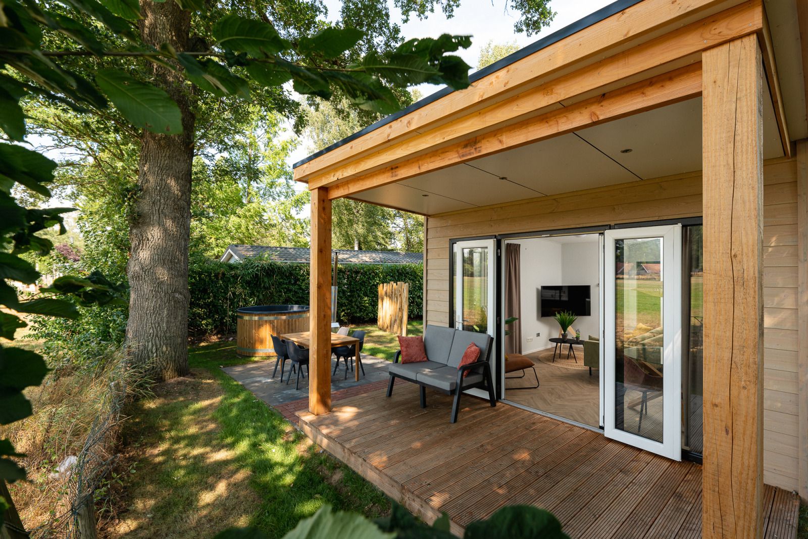 Guest house 524681 - Holiday property Twente - Nature lodge + sauna en hottub