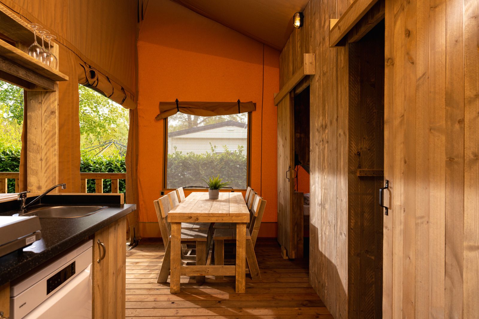 Verblijf 524693 - Tenthuis Twente - Safaritent 'de bartenter' + privé sanitair