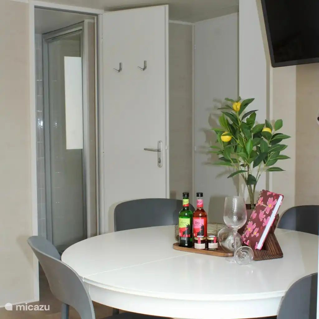 Guest house 525316 - Chalet Twente - 6-persoons Chalet Twente