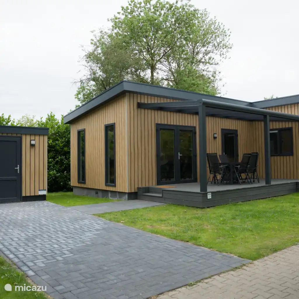 Guest house 525326 - Chalet Twente - Saam