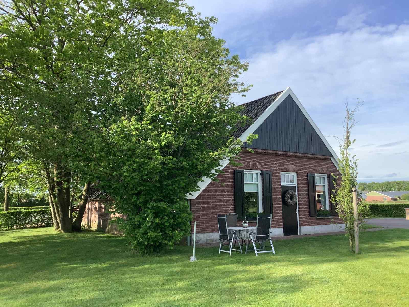 Voll ausgestattete Kueche im Ferienhaus OV436 in Hengevelde, Twente mit Mikrowelle.