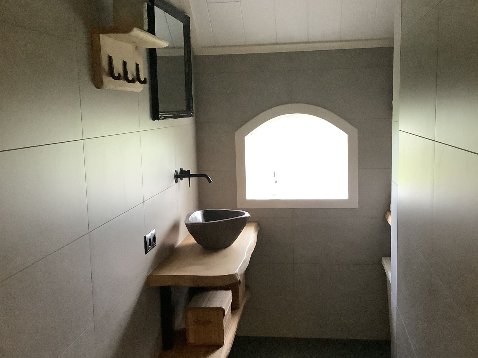 Attraktives Schlafzimmer im Ferienhaus OV436 in Hengevelde, Twente mit laendlicher Atmosphaere.