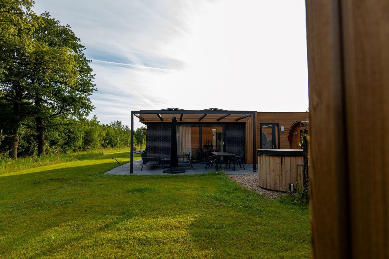 Verblijf 526831 - Vakantiewoning Twente - Vakantievilla Amalia 4 met hondenhek, sauna en hottub