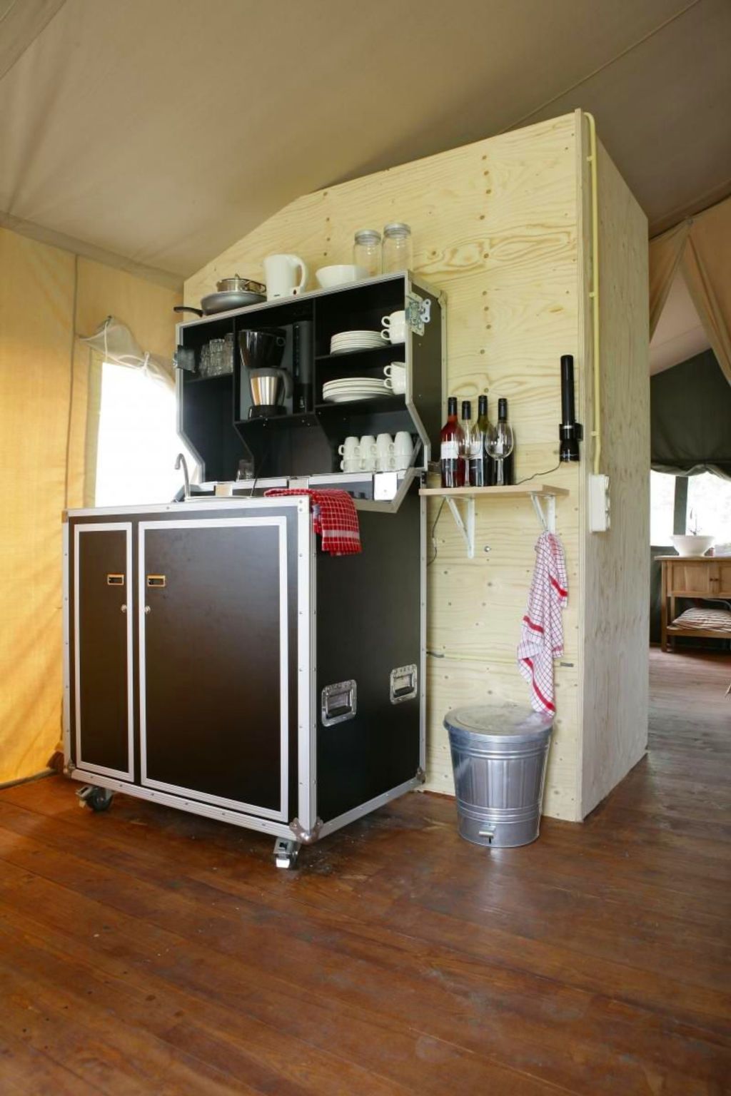 Verblijf 5302176 - Vakantiewoning Salland - Vakantiehuis Outdoors Holten - Romantic Safaritent bad
