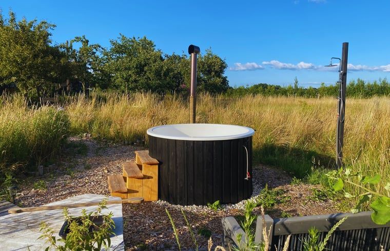 Hot tub in the garden of cottage in Wijhe, Salland, Overijssel.