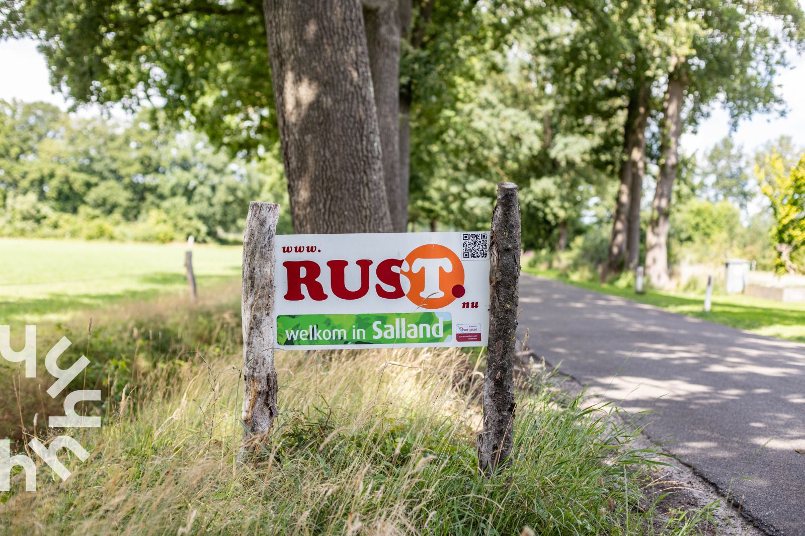 Spielplatz mit Rutsche im Ferienhaus OV243 in Luttenberg, ideal fuer Kinder.