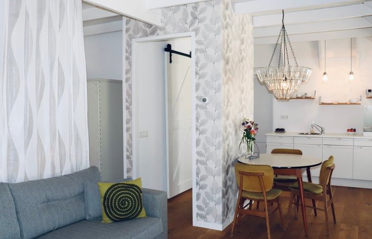 Stylish dining room in Cottage in Zwolle, vacation home in Salland, Overijssel.