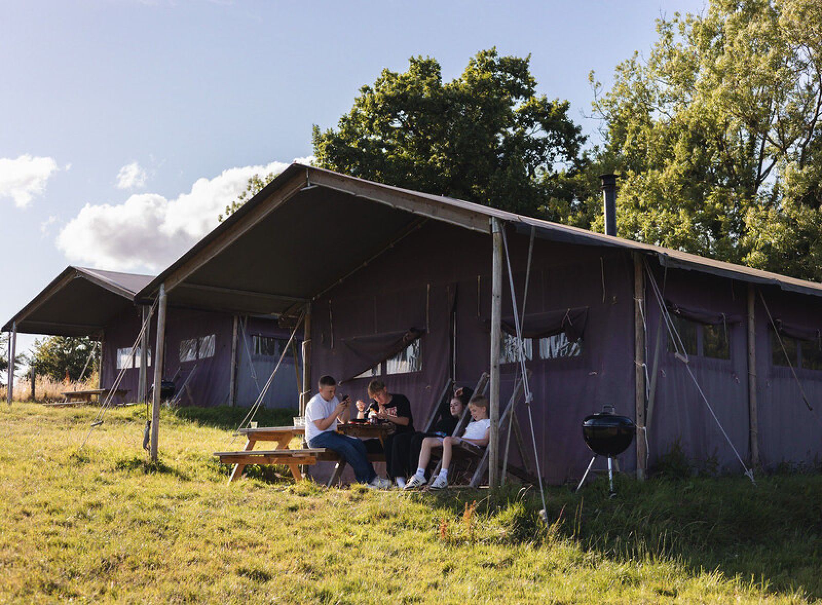 Guest house 531210 - Tent house Salland - Tenthuisje met warme privédouche bij de boer
