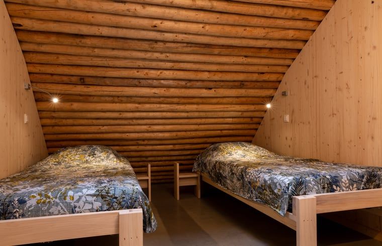 Bedroom with sink in Holiday cottage in Heeten, located in natural Salland, Overijssel.