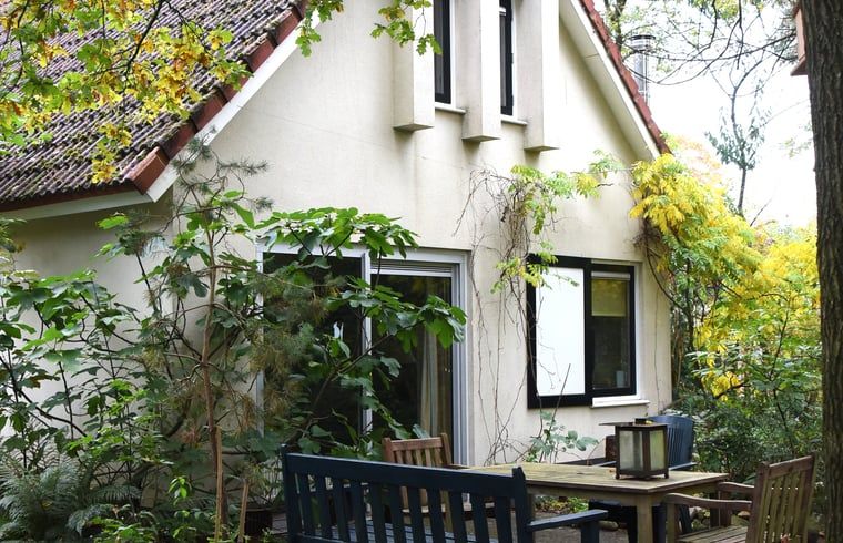 Huisje in Heeten in Salland met gezellige buitenruimte en terras omringd door groen in Overijssel.