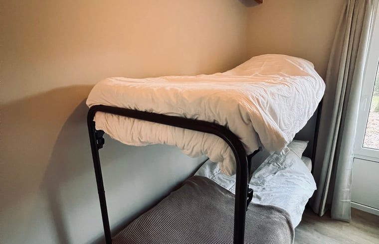 Etagenbett im Kinderzimmer des Ferienhauses in Hellendoorn, Salland.