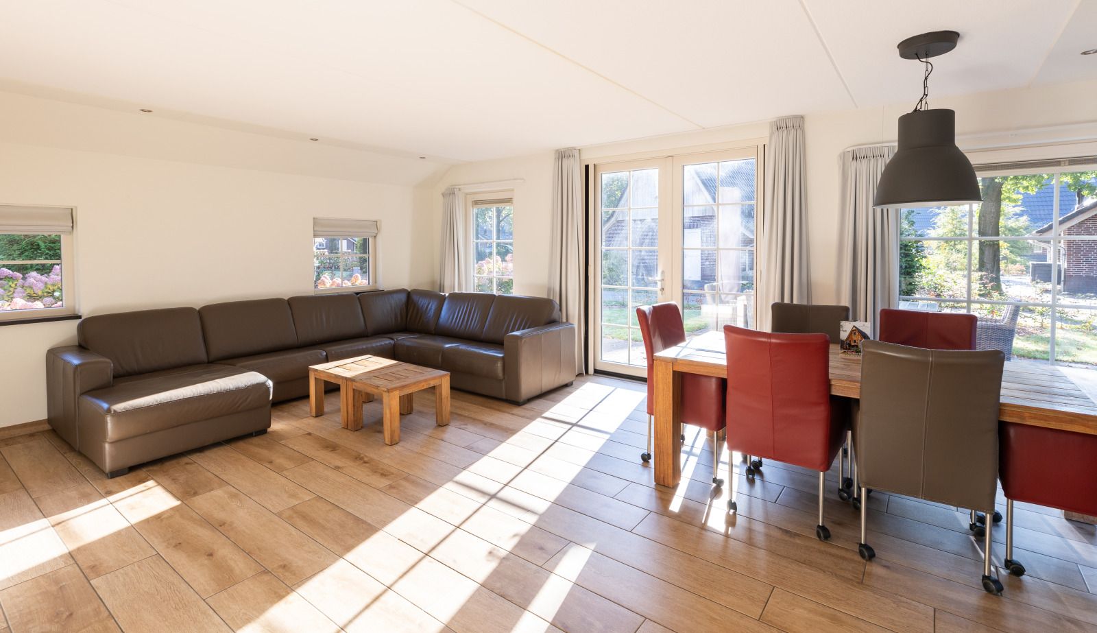 Verblijf 532249 - Vakantiewoning Salland - Wellness Lodge XXL