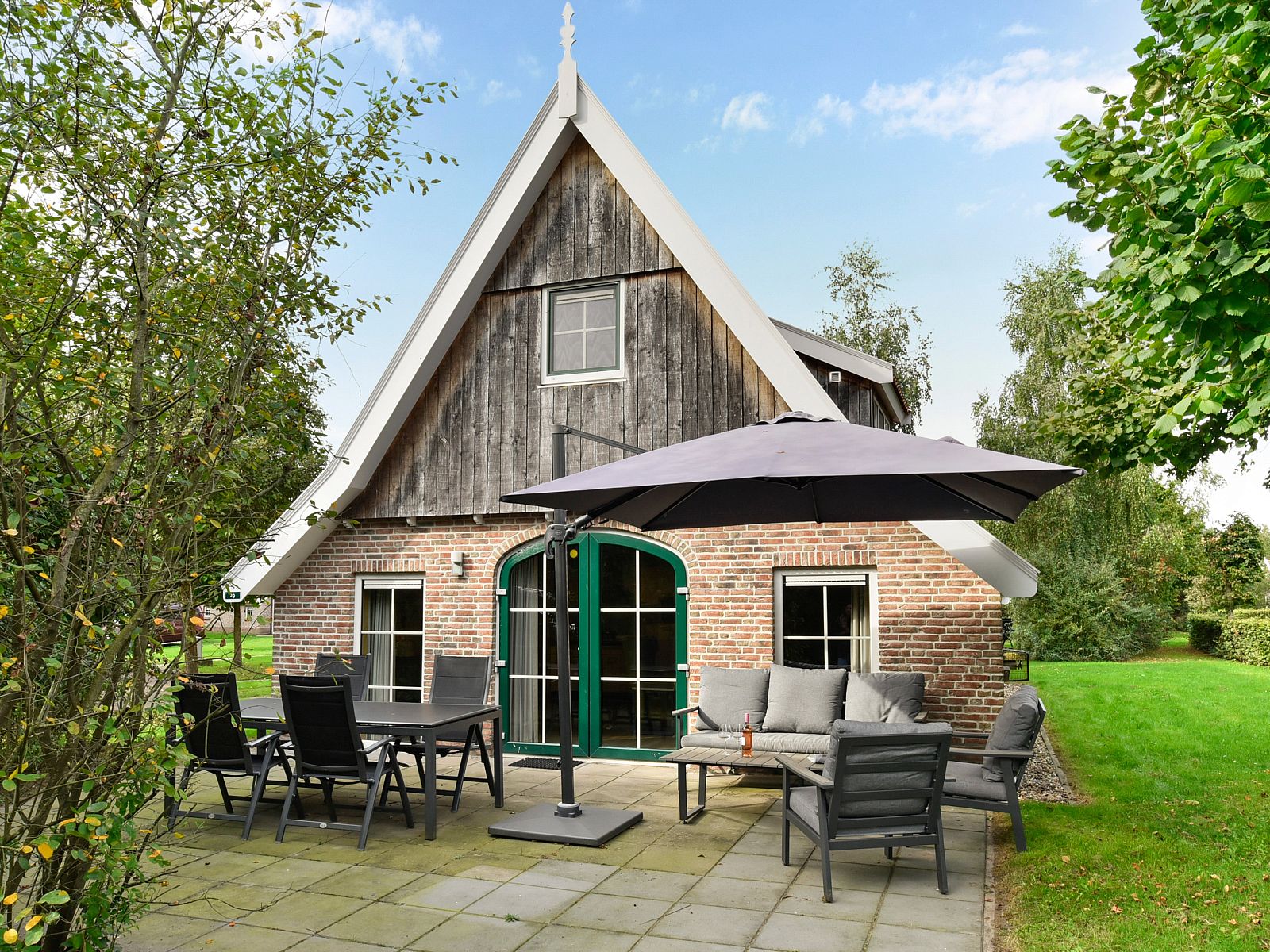 Verblijf 533270 - Bungalow Salland - Landgoed De Hellendoornse Berg | 4-persoons wellnessbungalow